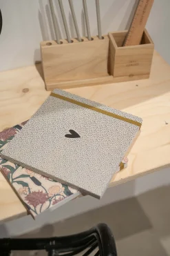 ZUSSS notitieboek hartje en stipjes