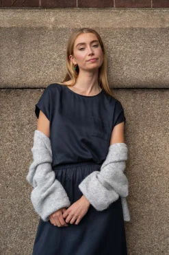 ZUSSS satijnen twill top met boothals